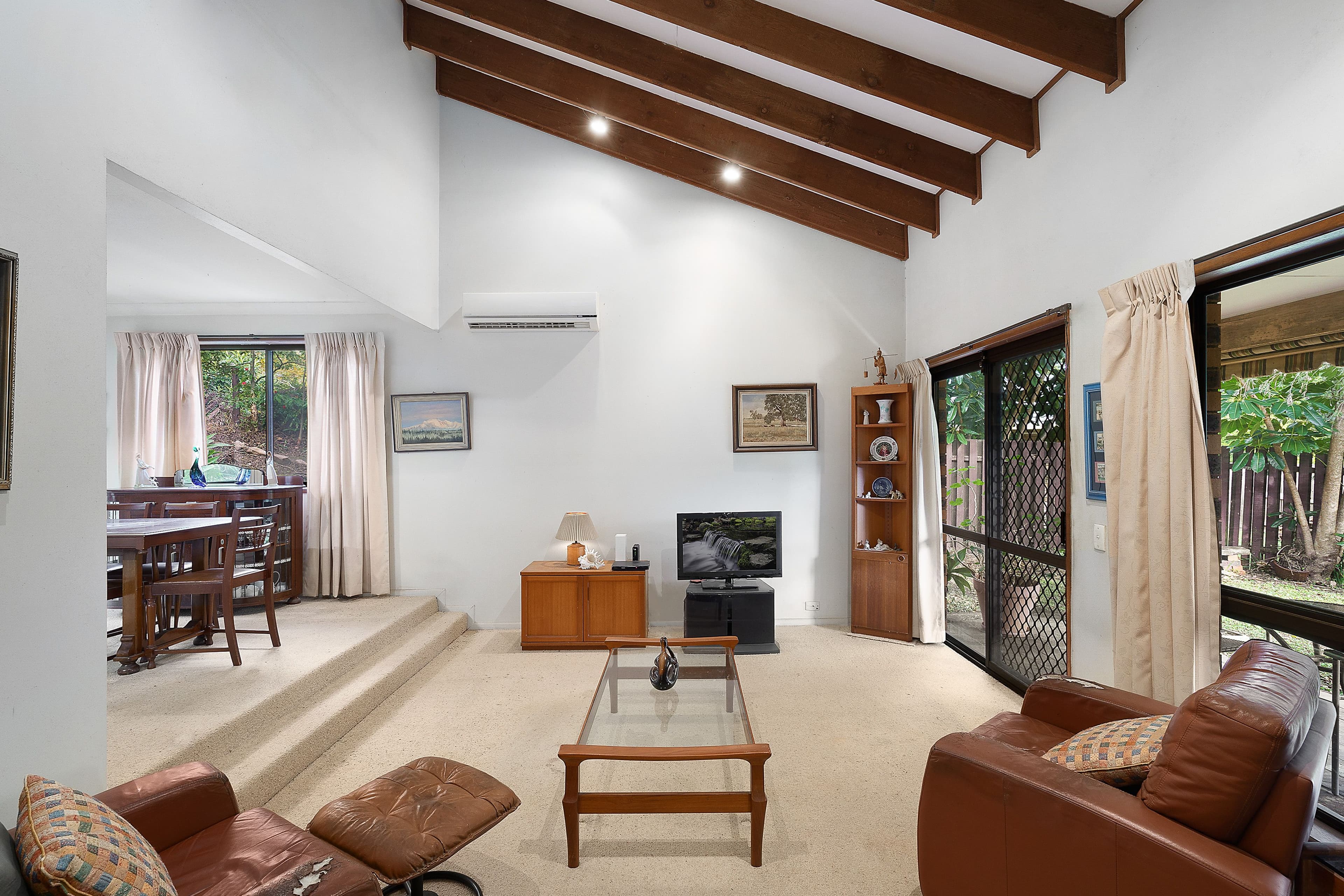33 Boblynne Street, Chapel Hill QLD 4069, Chapel Hill - Thumbnail 3