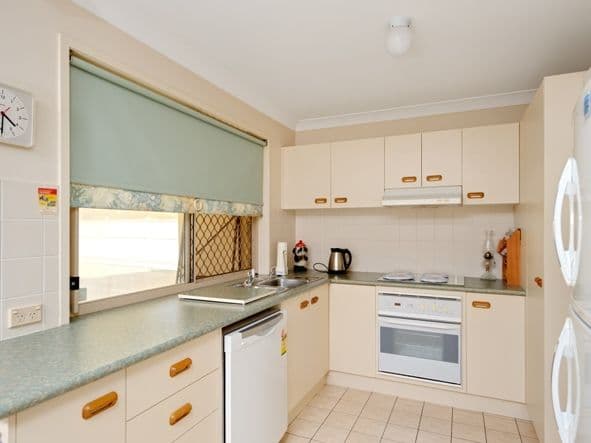 11 Emerald Place, RUNCORN QLD 4113, Runcorn - Thumbnail 2
