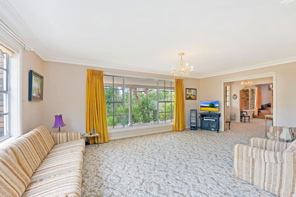 6 Cobbadah Avenue, Pennant Hills NSW 2120, Pennant Hills - Thumbnail 2