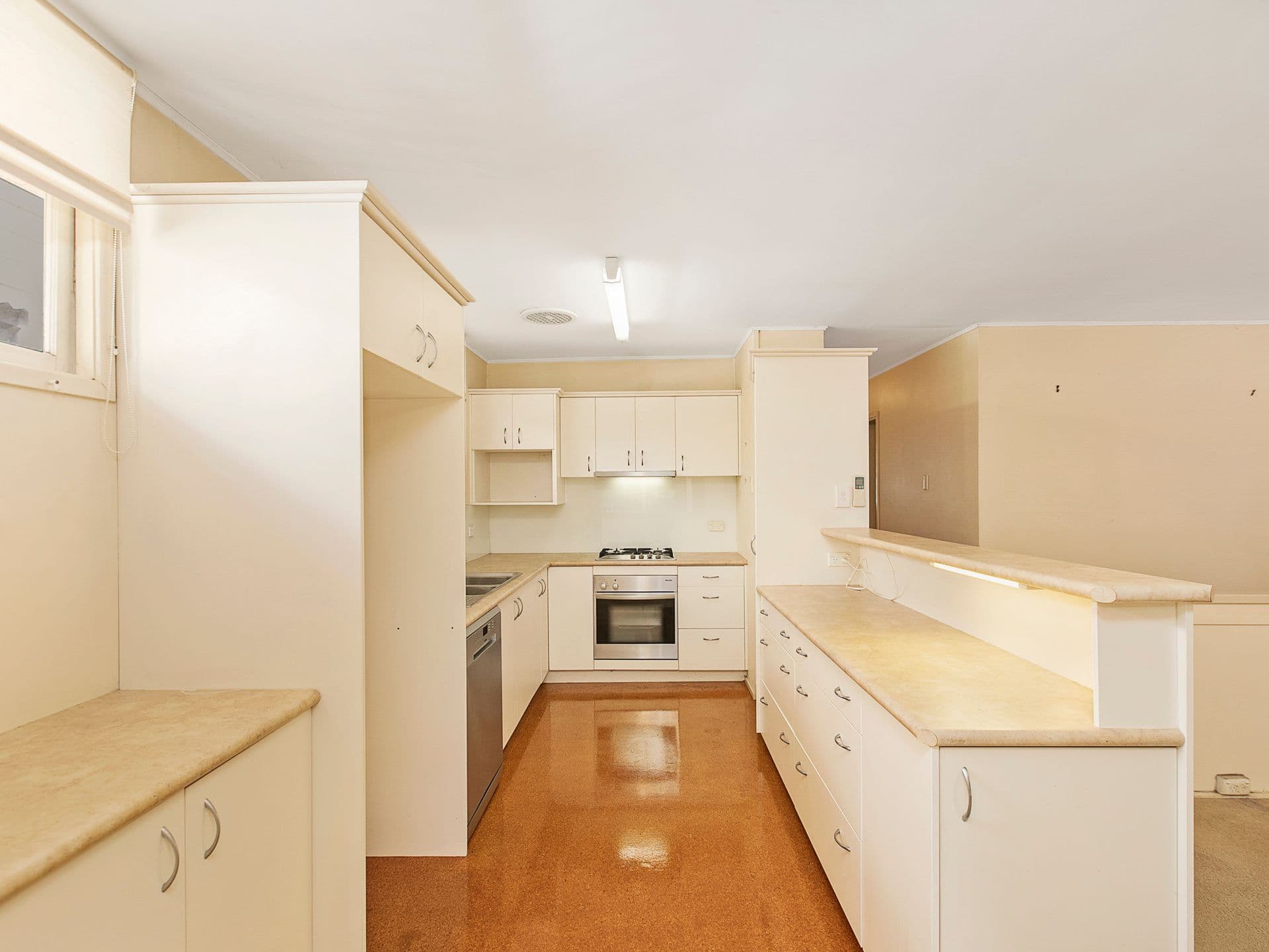79 Dunellan Street, Greenslopes QLD 4120, Greenslopes - Thumbnail 3