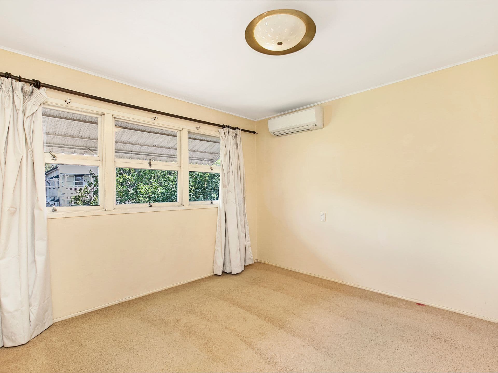 79 Dunellan Street, Greenslopes QLD 4120, Greenslopes - Thumbnail 6