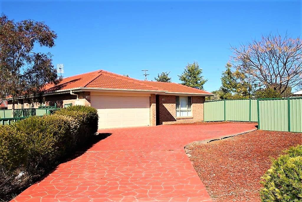 24 Morning View Close, Quirindi - Image 1
