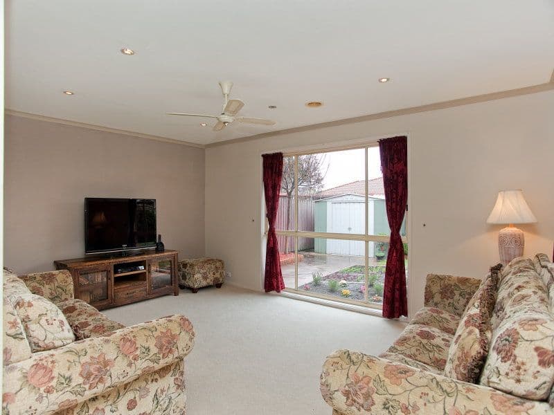 32 Gillwell Road, LALOR VIC 3075, Lalor - Thumbnail 6