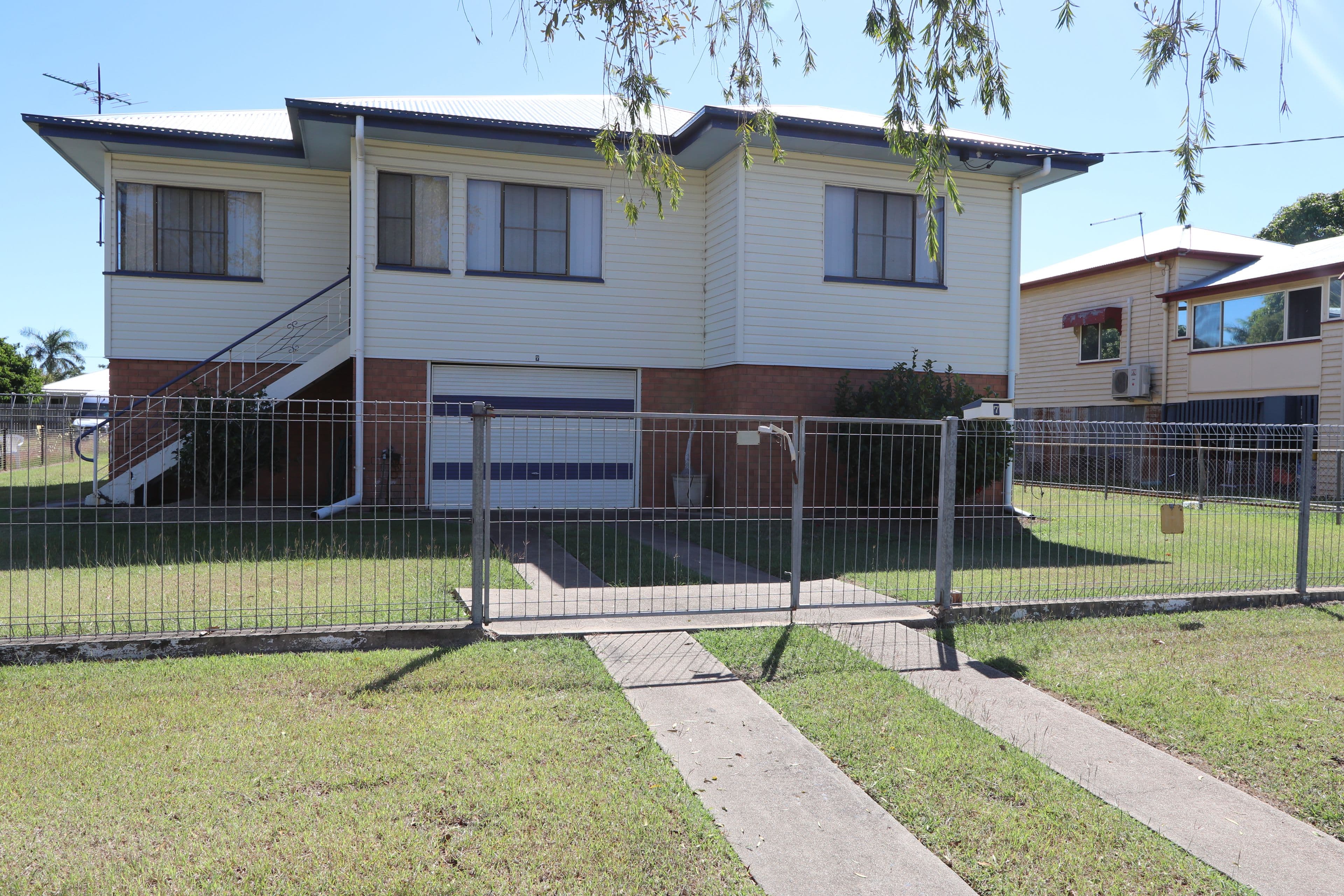7 Medcraf Street, Park Avenue QLD 4701, Park Avenue - Image 1