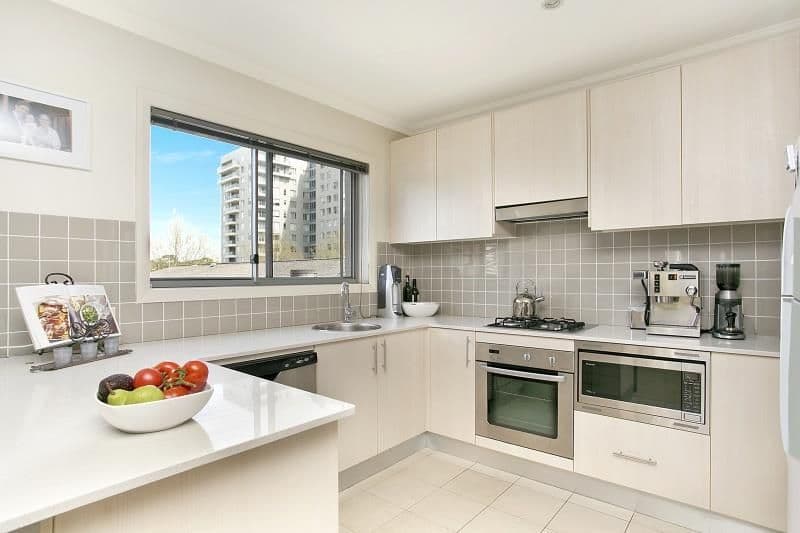 8 Bellevue Street, Newcastle West NSW 2302, Newcastle West - Thumbnail 3