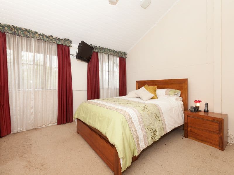 834 Oxley Road, Corinda QLD 4075, Corinda - Thumbnail 8