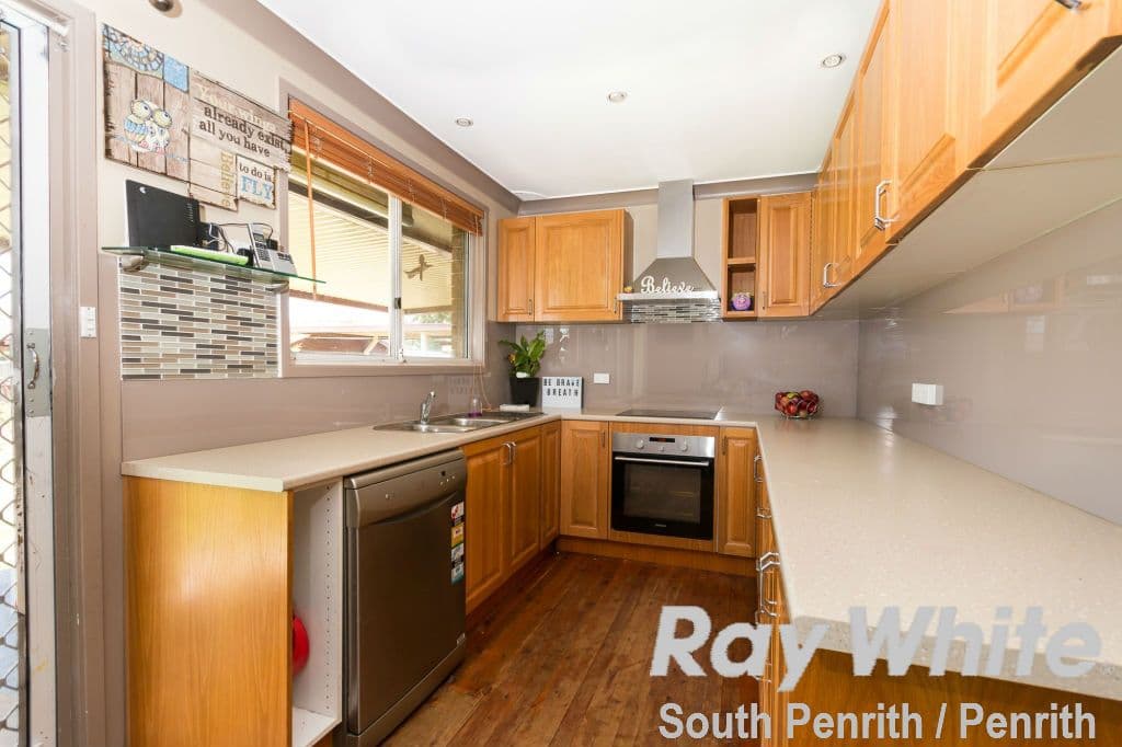 220 Parker Street, Kingswood - Thumbnail 3