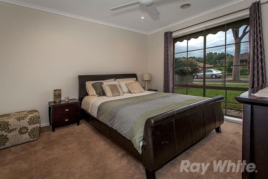 18 Magdalena Place, Rowville VIC 3178, Rowville - Thumbnail 8