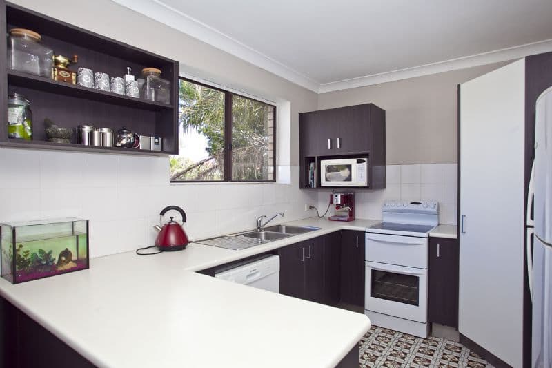 10 Hyde Road, YERONGA QLD 4104, Yeronga - Thumbnail 2