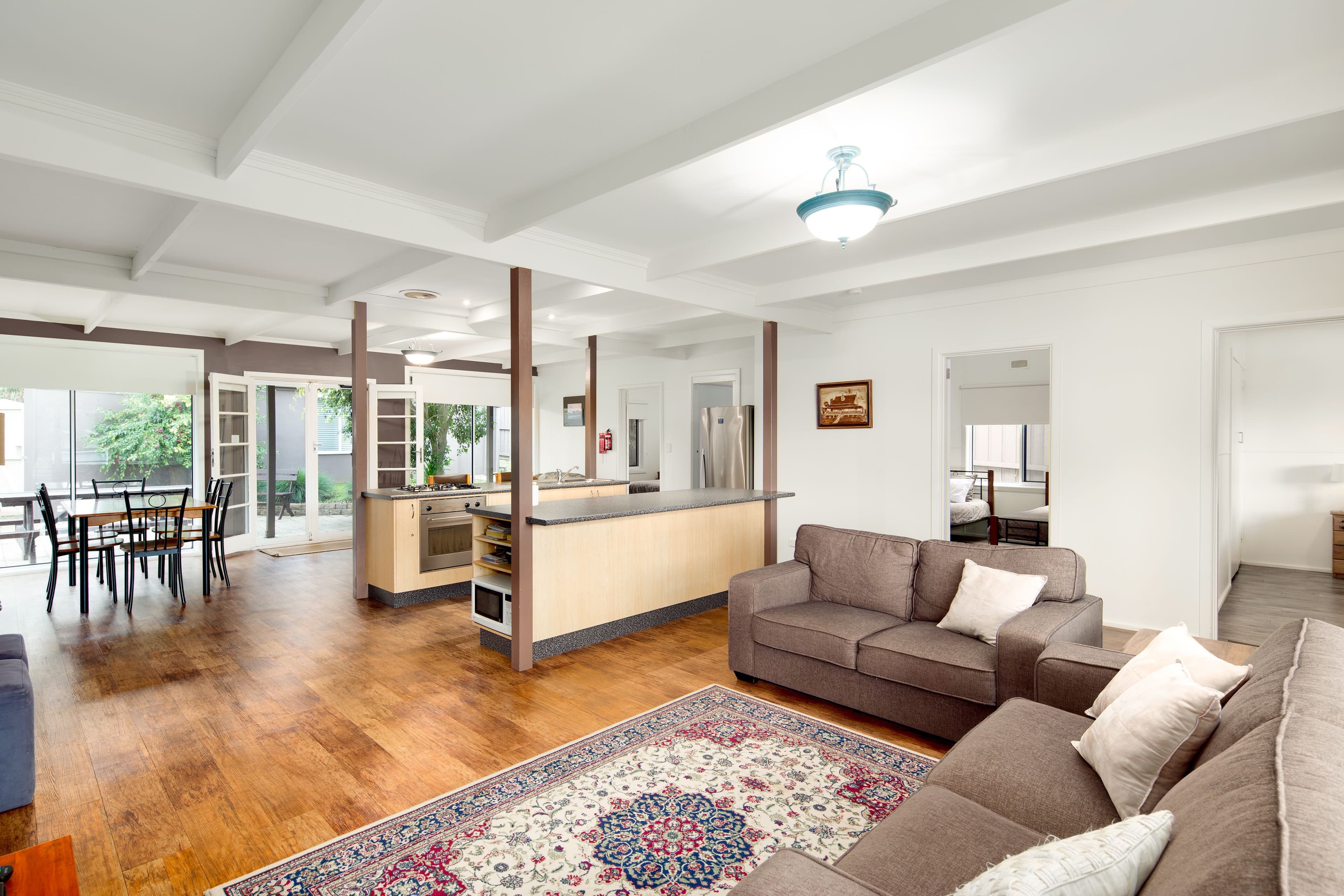 27 Church Street, Cowes VIC 3922, Cowes - Thumbnail 2