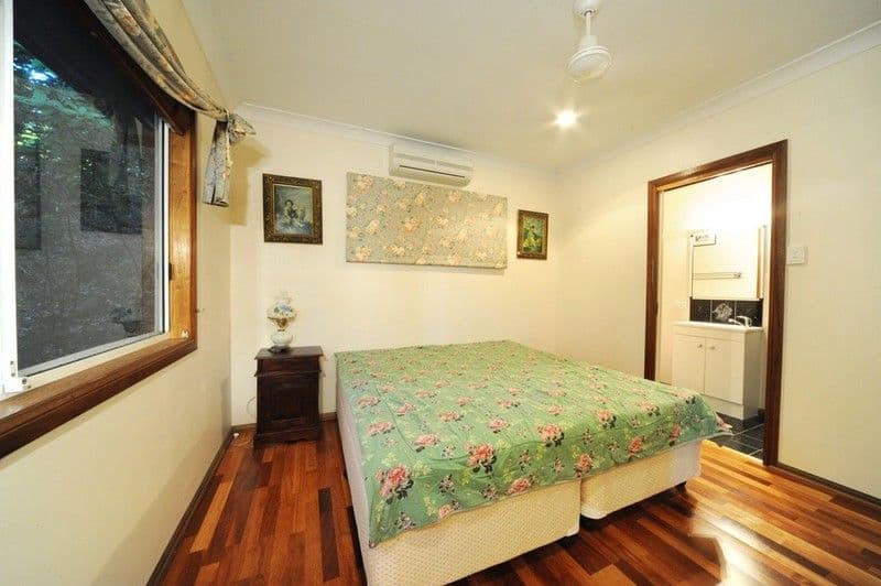 23 Woodwark Crescent, CANNONVALE QLD 4802, Cannonvale - Thumbnail 5