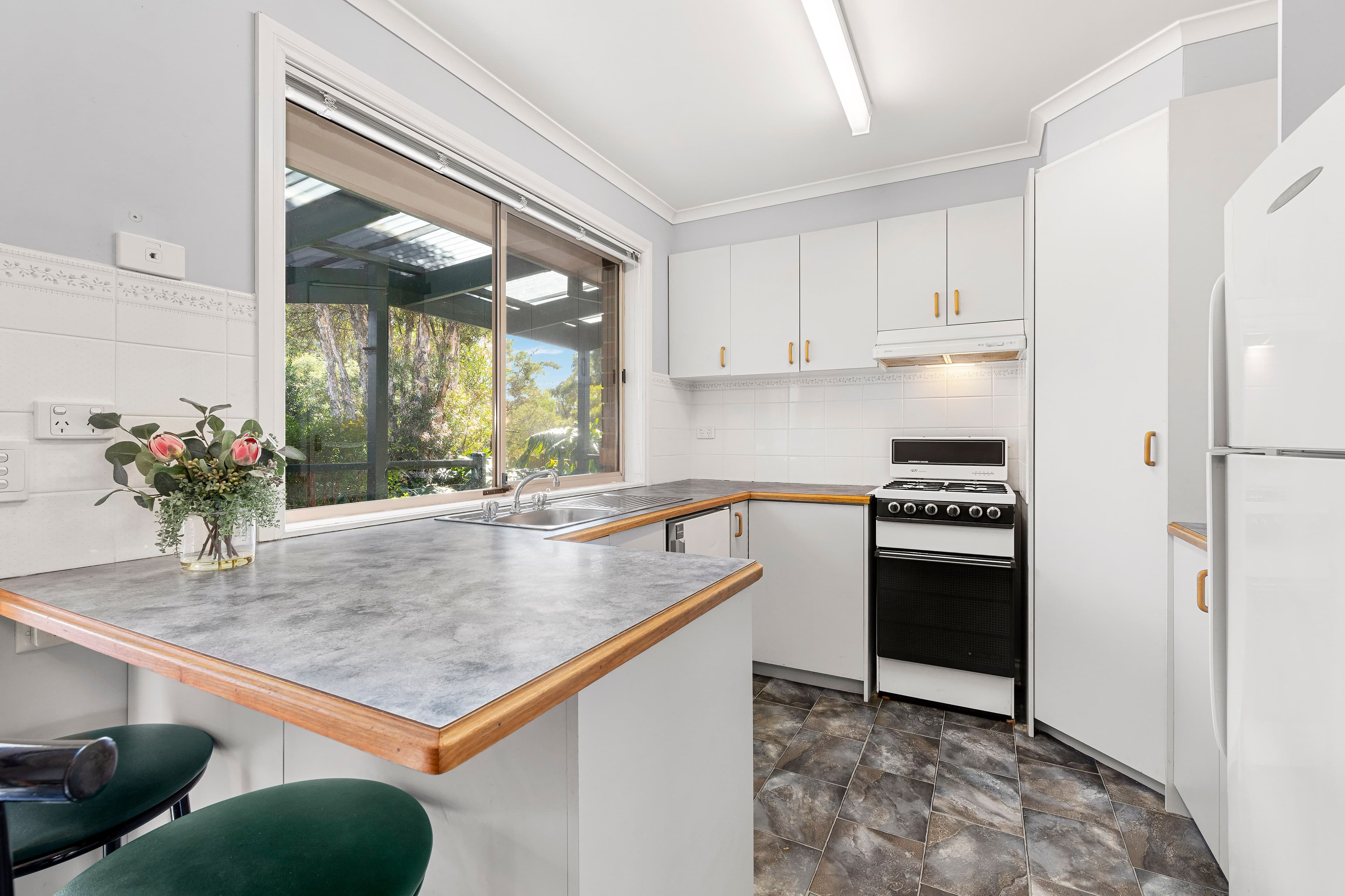 29 Stanley Jones Drive, South Morang VIC 3752, South Morang - Thumbnail 2