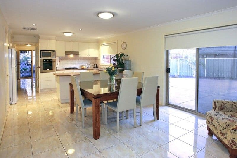 93 Glastonbury Circuit, POINT COOK VIC 3030, Point Cook - Thumbnail 7