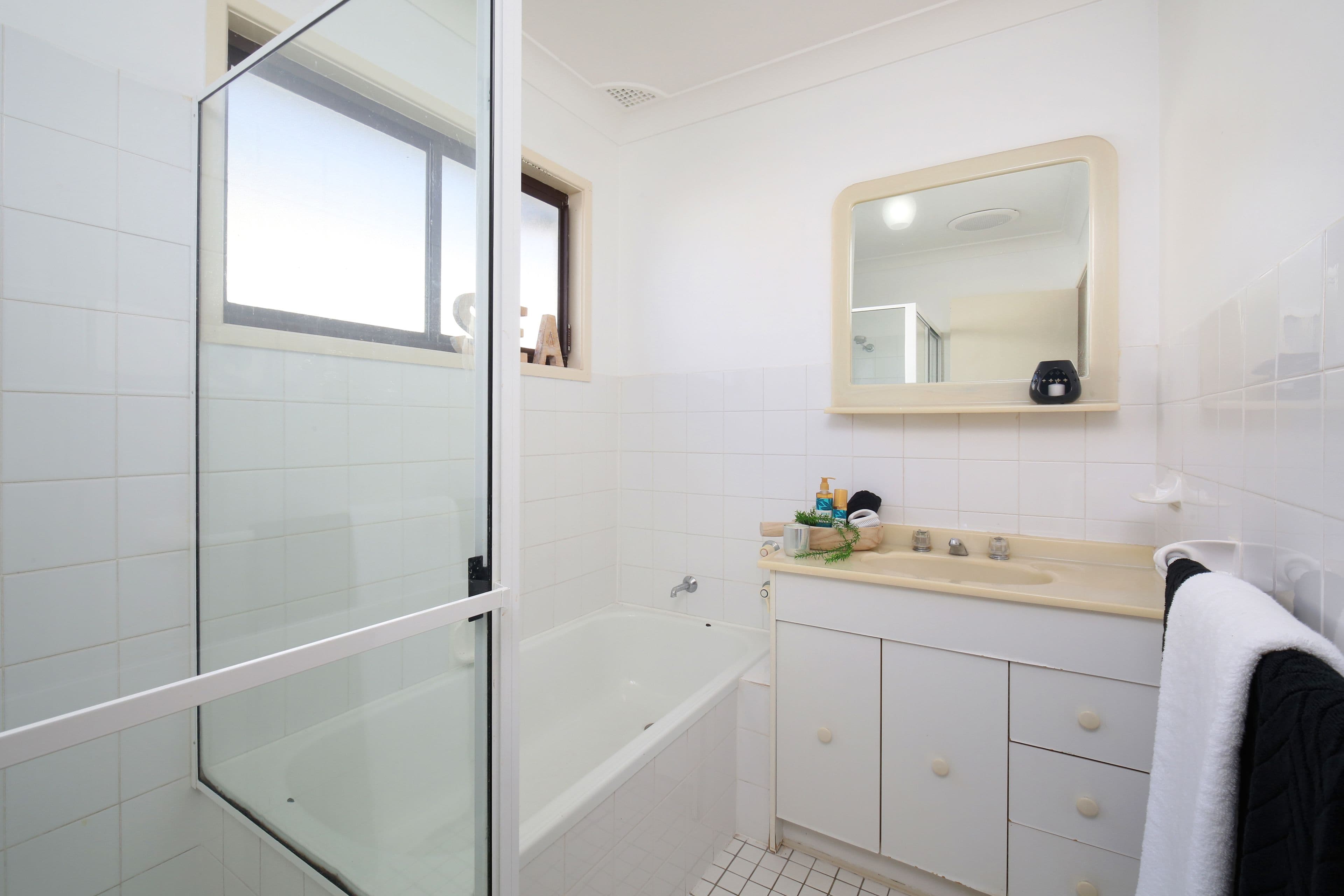 26 Davis Avenue, Davistown - Thumbnail 8
