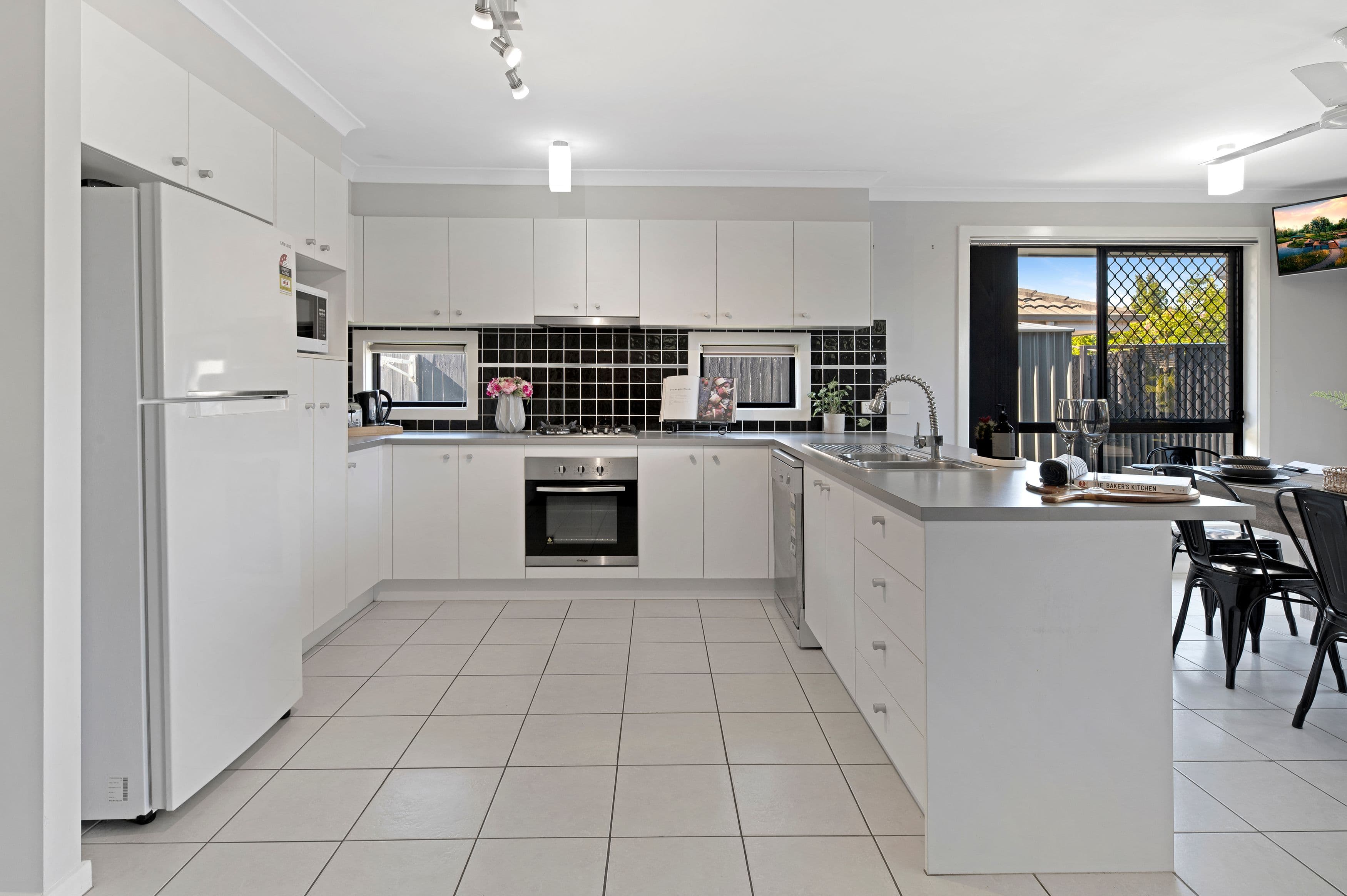 6 Arcadia Boulevard, Pimpama QLD 4209, Pimpama - Thumbnail 6