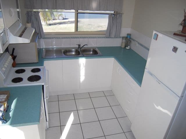 65 McLaughlin Drive, EIMEO QLD 4740, Eimeo - Thumbnail 3