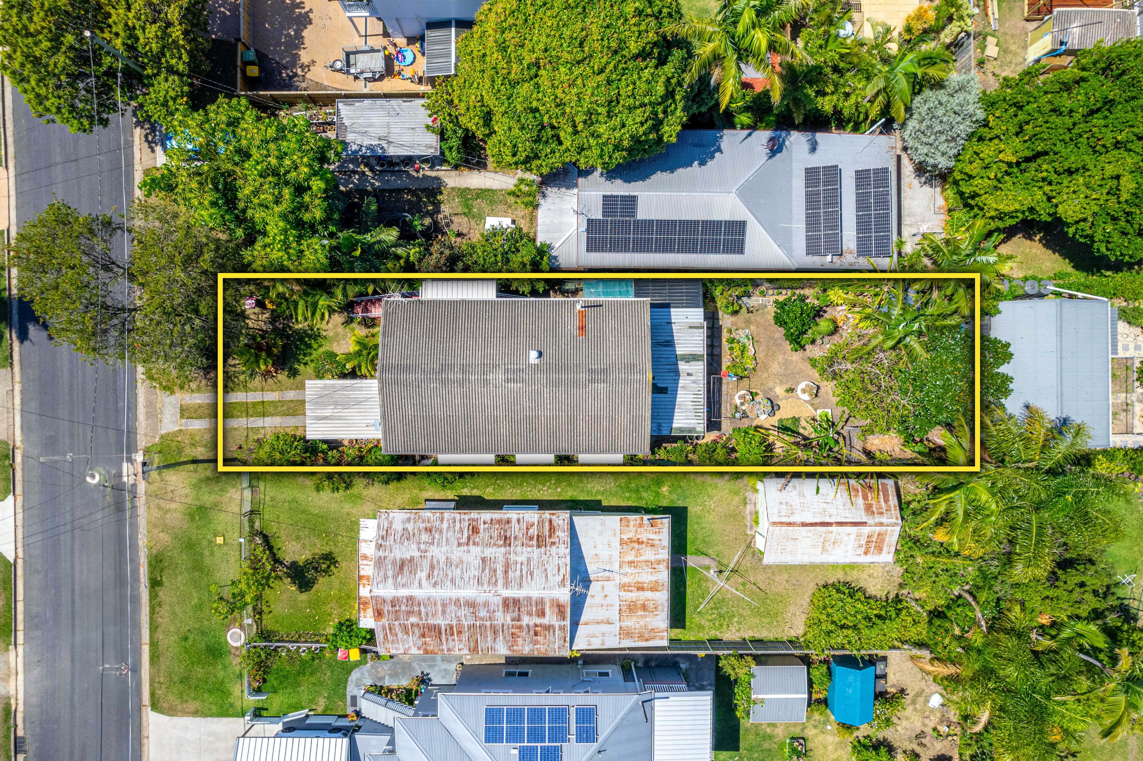 4 Inglis Street, Woody Point QLD 4019, Woody Point - Thumbnail 2