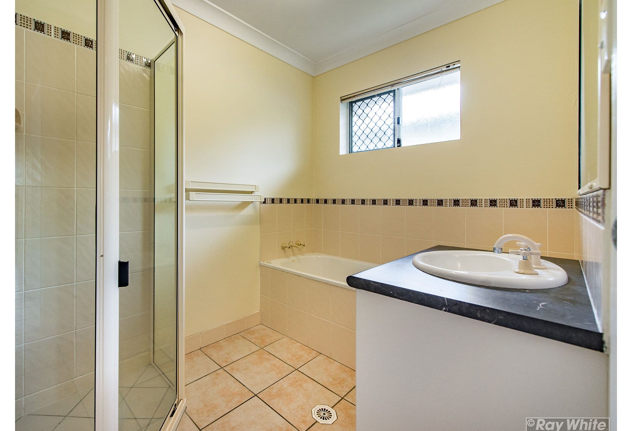 348 Powell Street, Grafton - Thumbnail 8