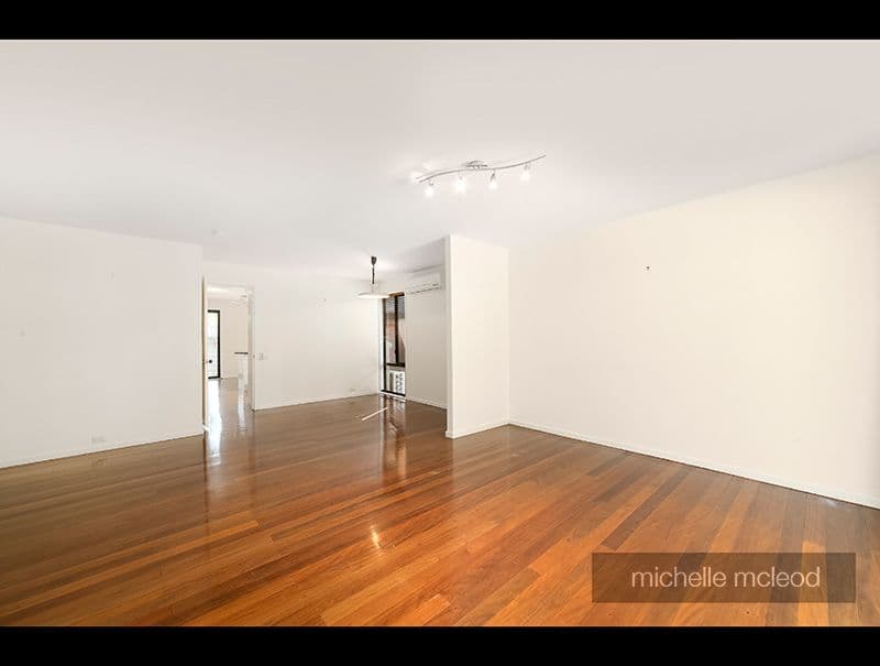 26 Aurora Crescent, Kenmore QLD 4069, Kenmore - Thumbnail 5