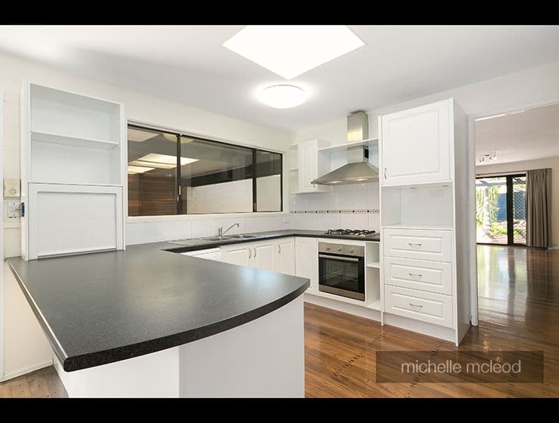 26 Aurora Crescent, Kenmore QLD 4069, Kenmore - Thumbnail 8