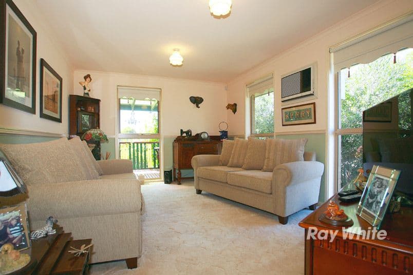 58 Coolavin Road, NOBLE PARK NORTH VIC 3174, Noble Park North - Thumbnail 2