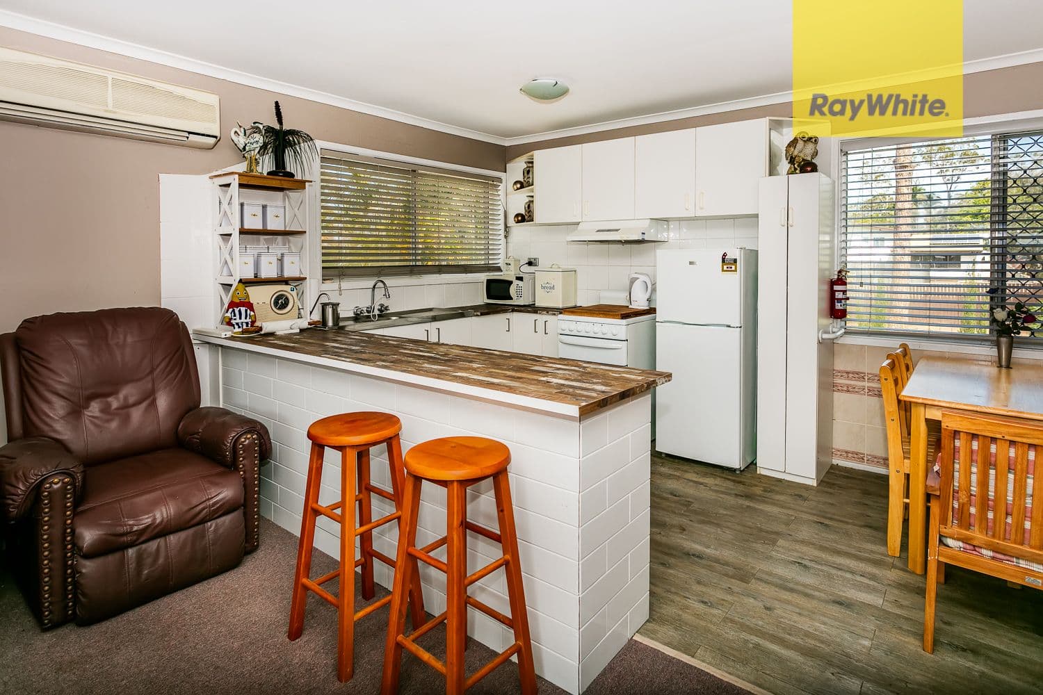 22 Briner Street, Kingston QLD 4114, Kingston - Thumbnail 3