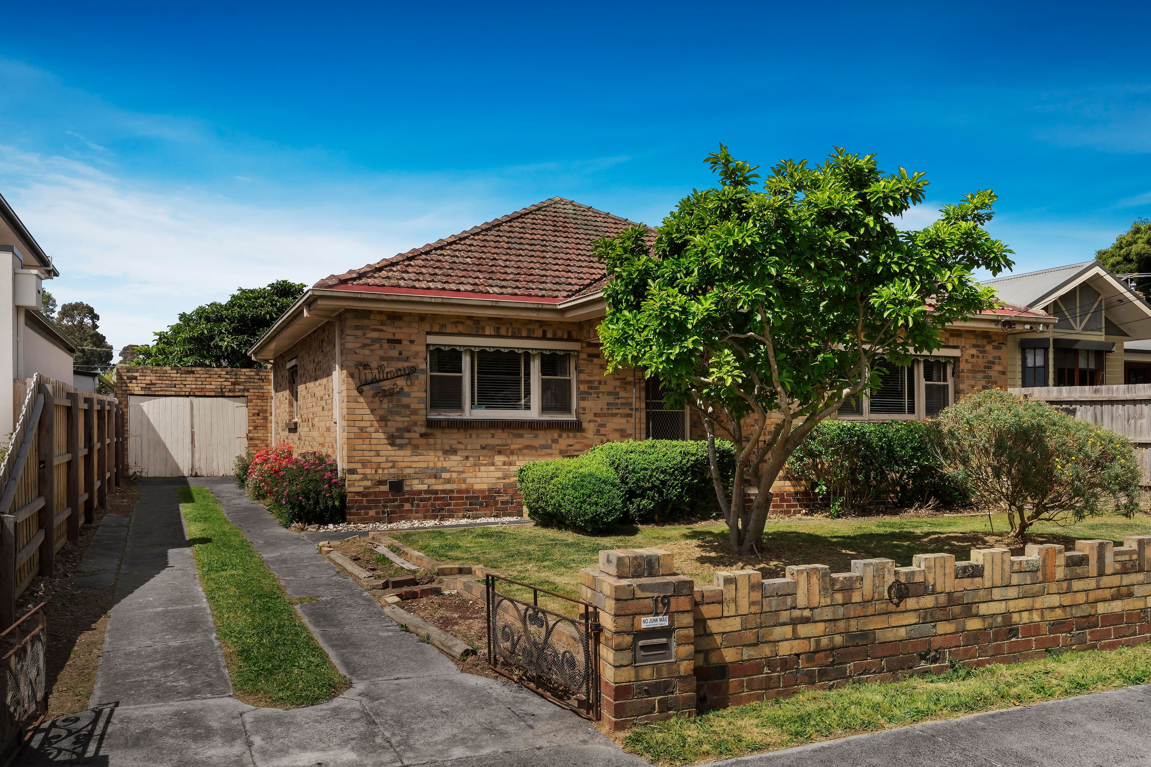 19 Fairlie Avenue, Macleod VIC 3085, Macleod - Image 1