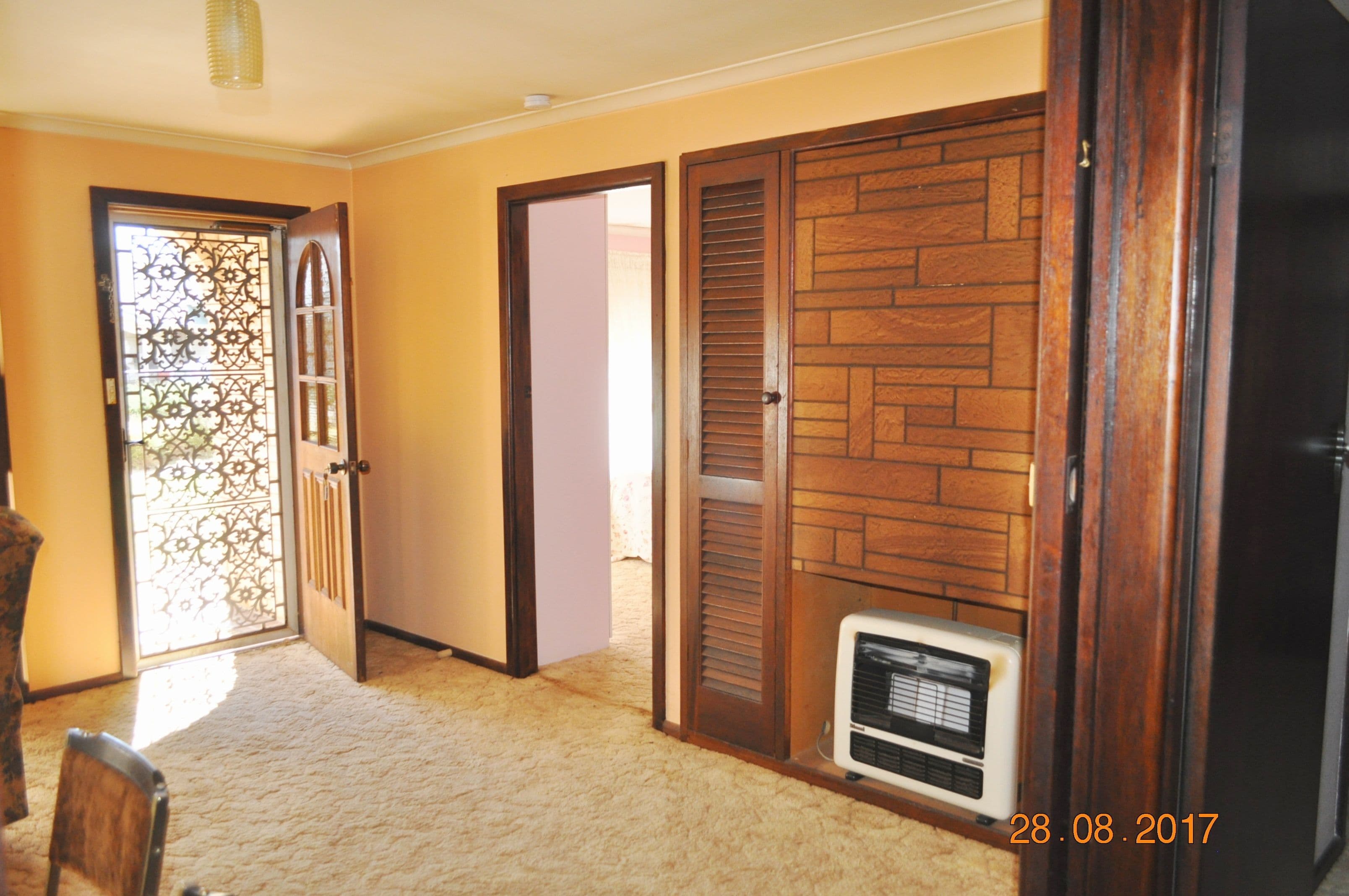 10 Chamen Street, Cootamundra - Thumbnail 6
