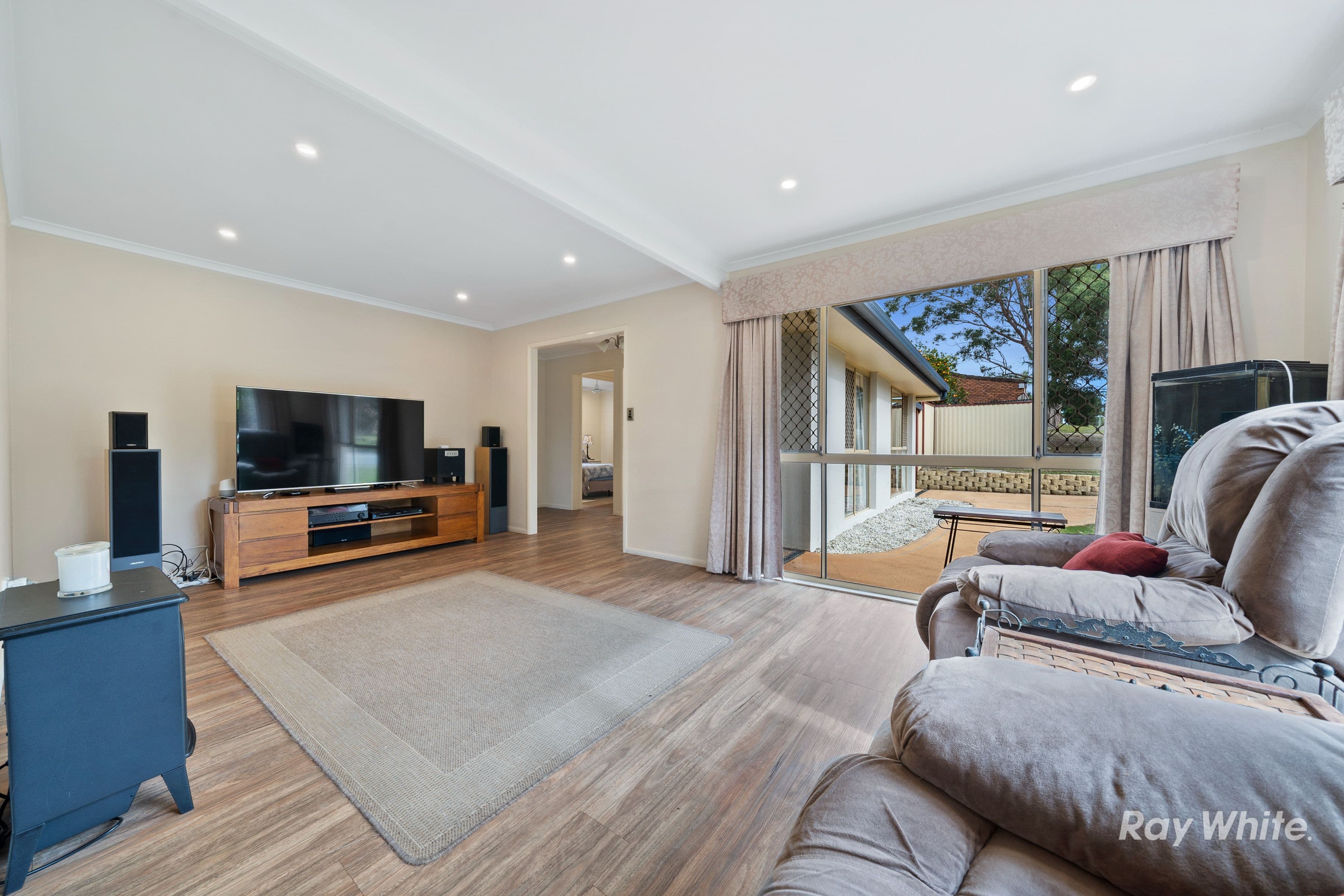 19 Ammons Street, Browns Plains QLD 4118, Browns Plains - Thumbnail 2