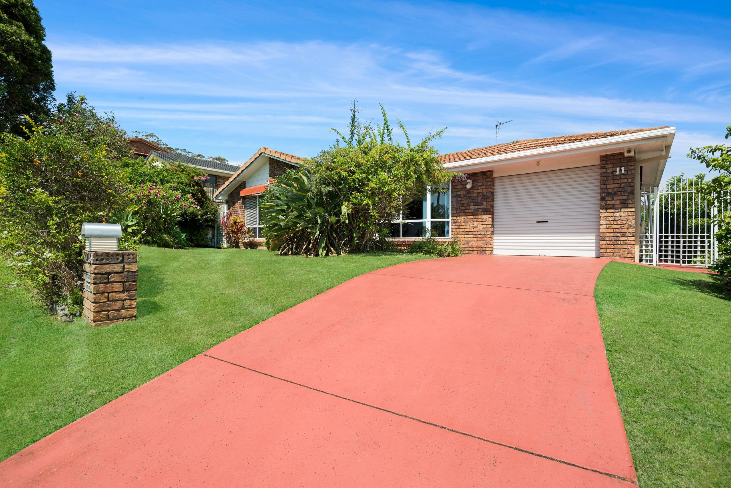 11 Sawtell Drive, Currumbin Waters QLD 4223, Currumbin Waters - Thumbnail 2