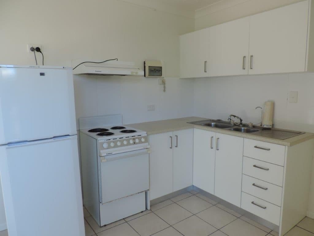 63 Queen Street, SOUTHPORT QLD 4215, Southport - Thumbnail 2