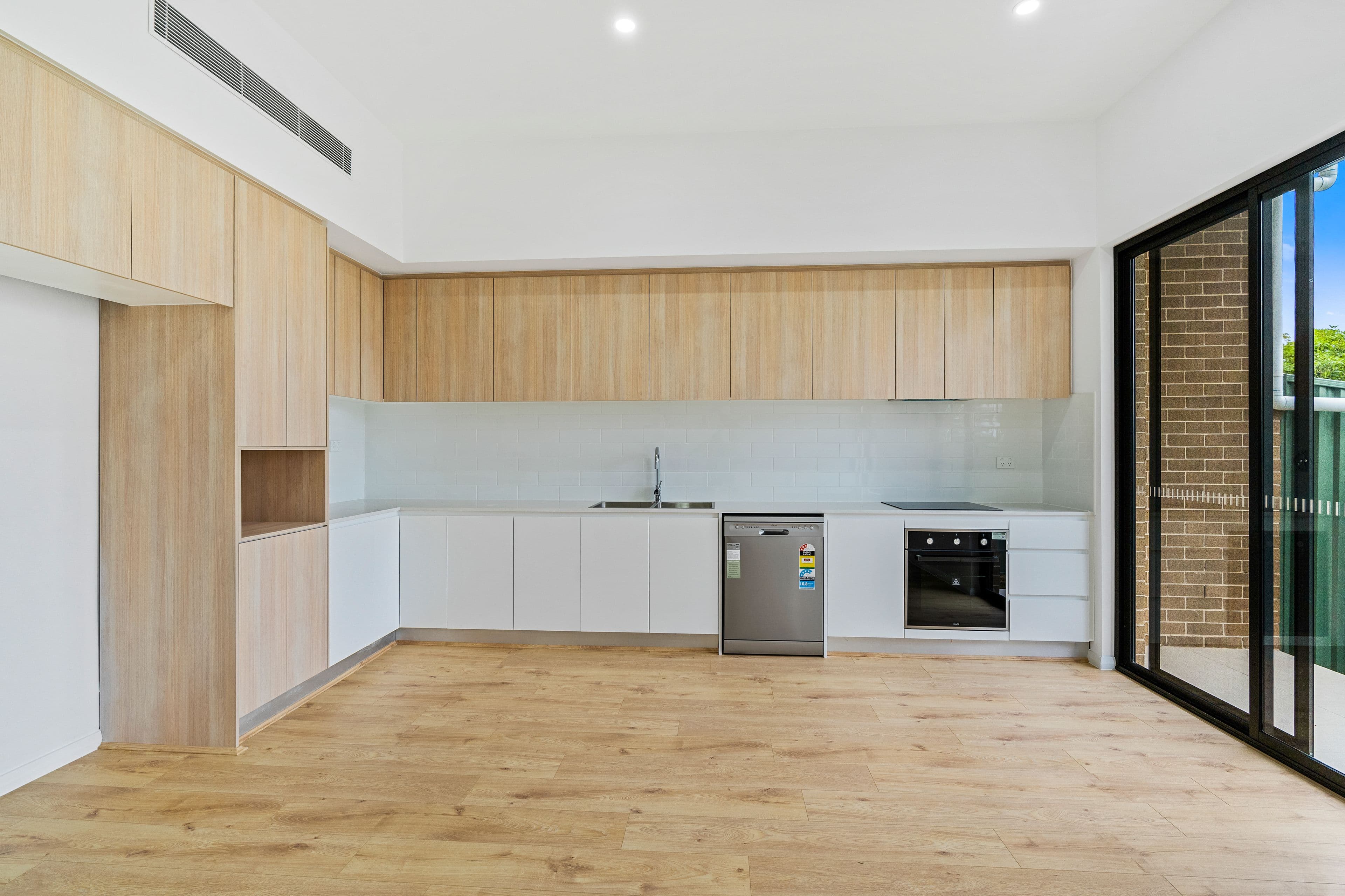4/119 Lindesay Street, Campbelltown NSW 2560, Campbelltown - Thumbnail 6