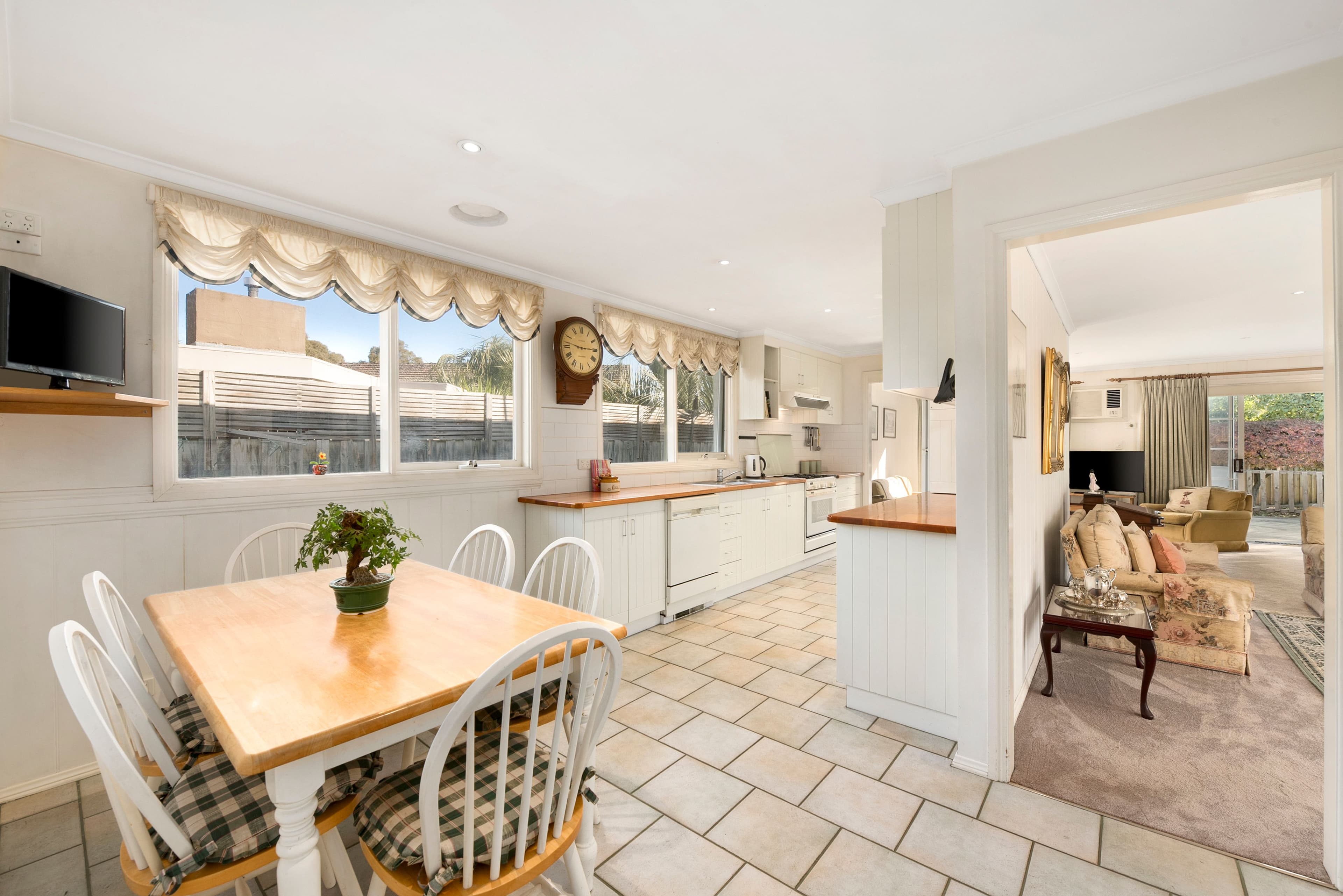 29 Elliott Crescent, Dingley Village VIC 3172, Dingley Village - Thumbnail 4
