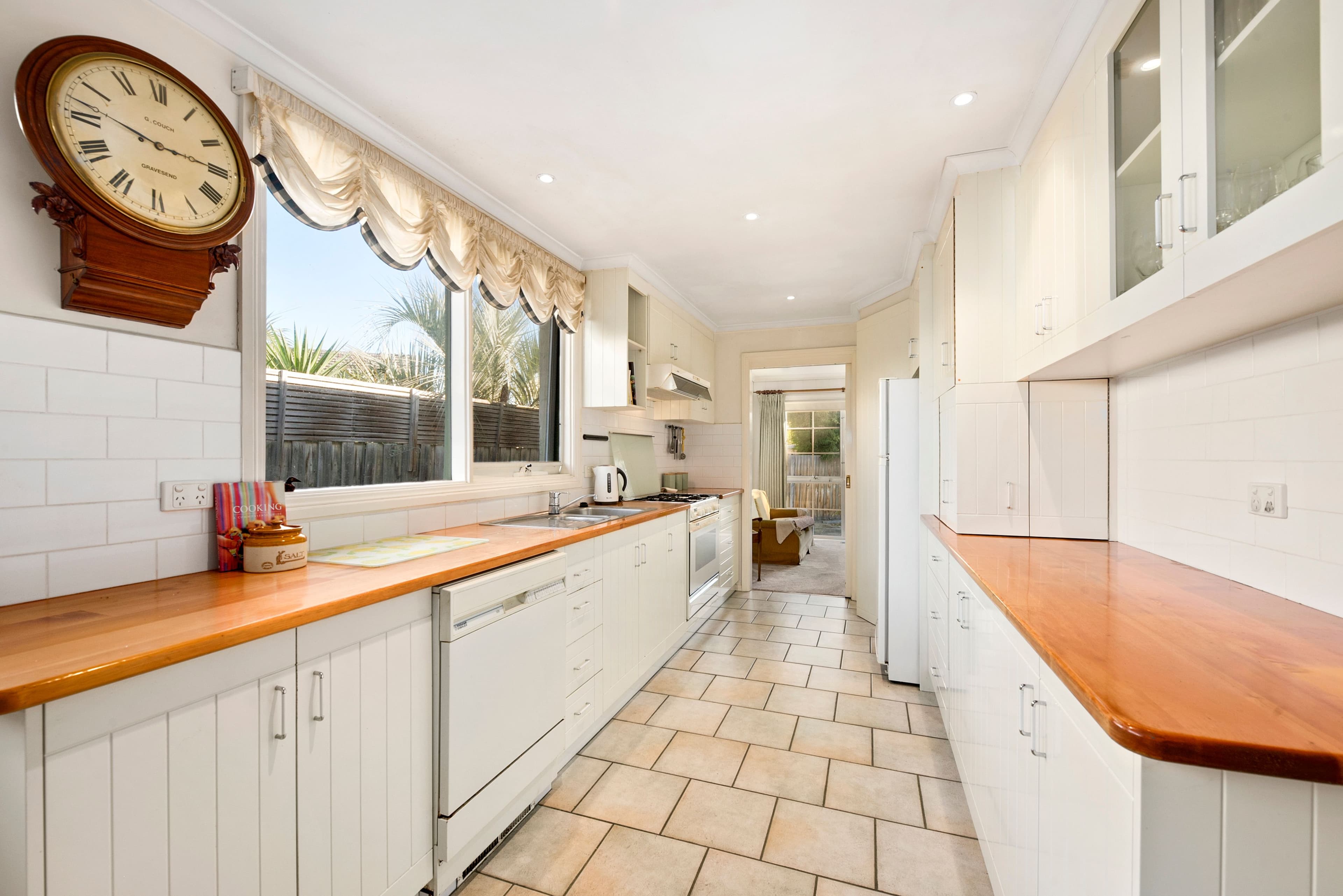 29 Elliott Crescent, Dingley Village VIC 3172, Dingley Village - Thumbnail 5