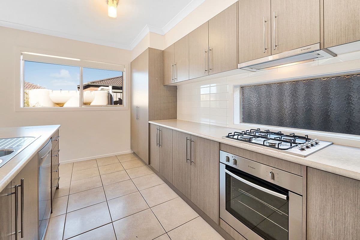 16 Shorey Place, Cranbourne West VIC 3977, Cranbourne West - Thumbnail 8