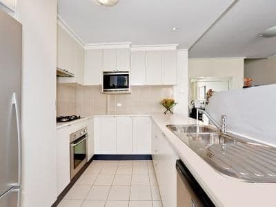 434/25 Bennelong Road, Wentworth Point - Thumbnail 4