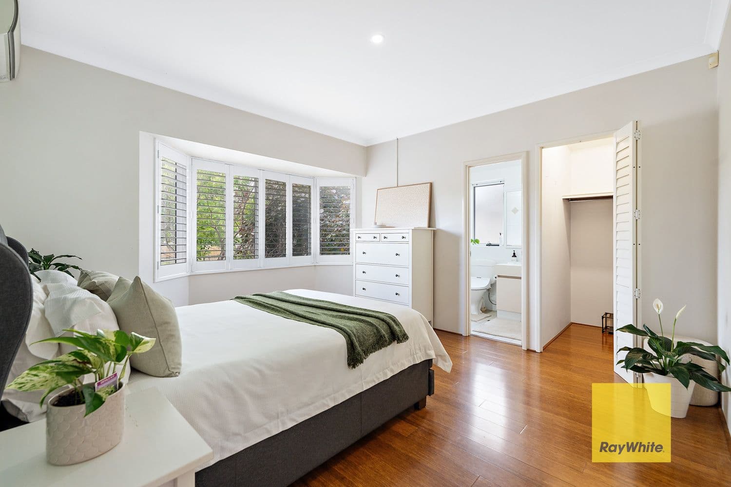 24 Hollyoak Place, Thornlie WA 6108, Thornlie - Thumbnail 7