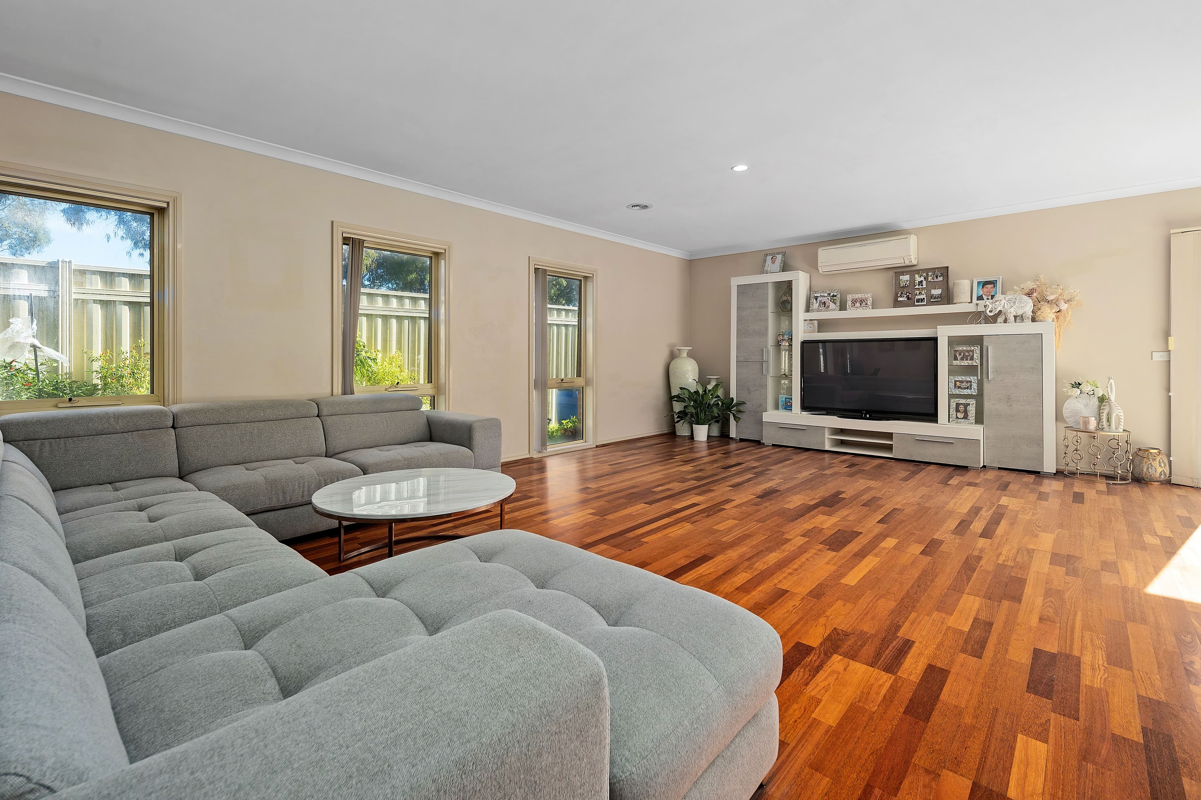1 Vincent Drive, South Morang VIC 3752, South Morang - Thumbnail 2