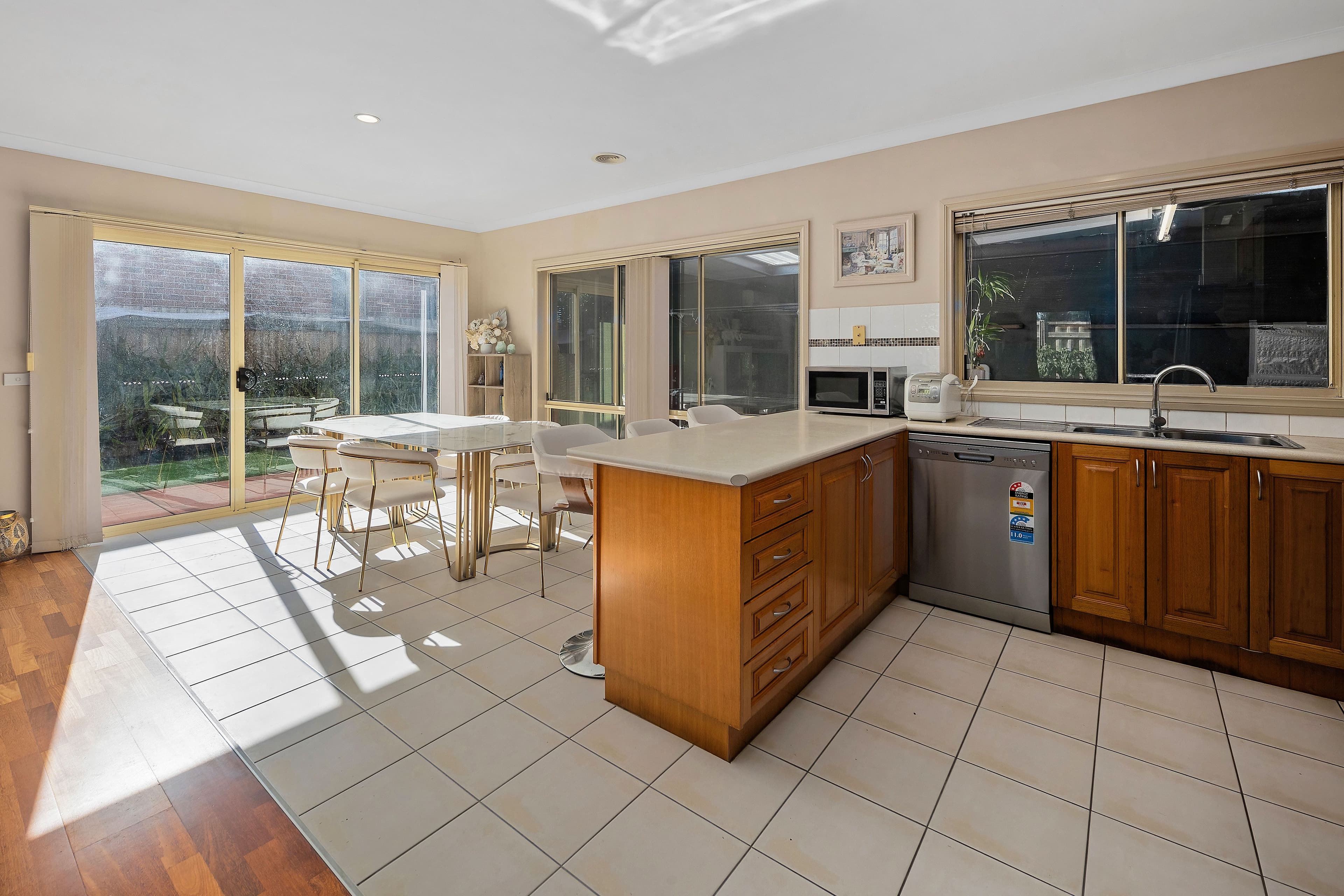 1 Vincent Drive, South Morang VIC 3752, South Morang - Thumbnail 7
