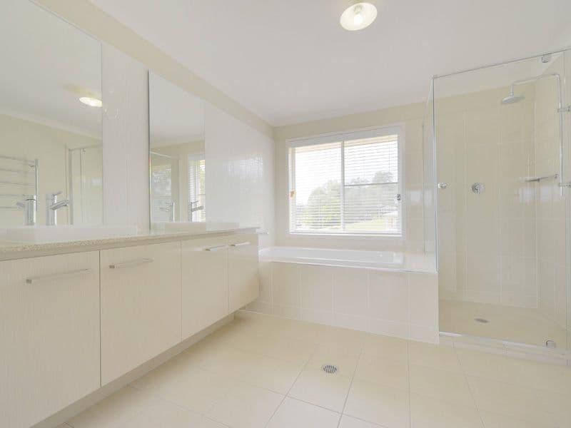 23 Mizen Place, HOLLAND PARK WEST QLD 4121, Holland Park West - Thumbnail 4