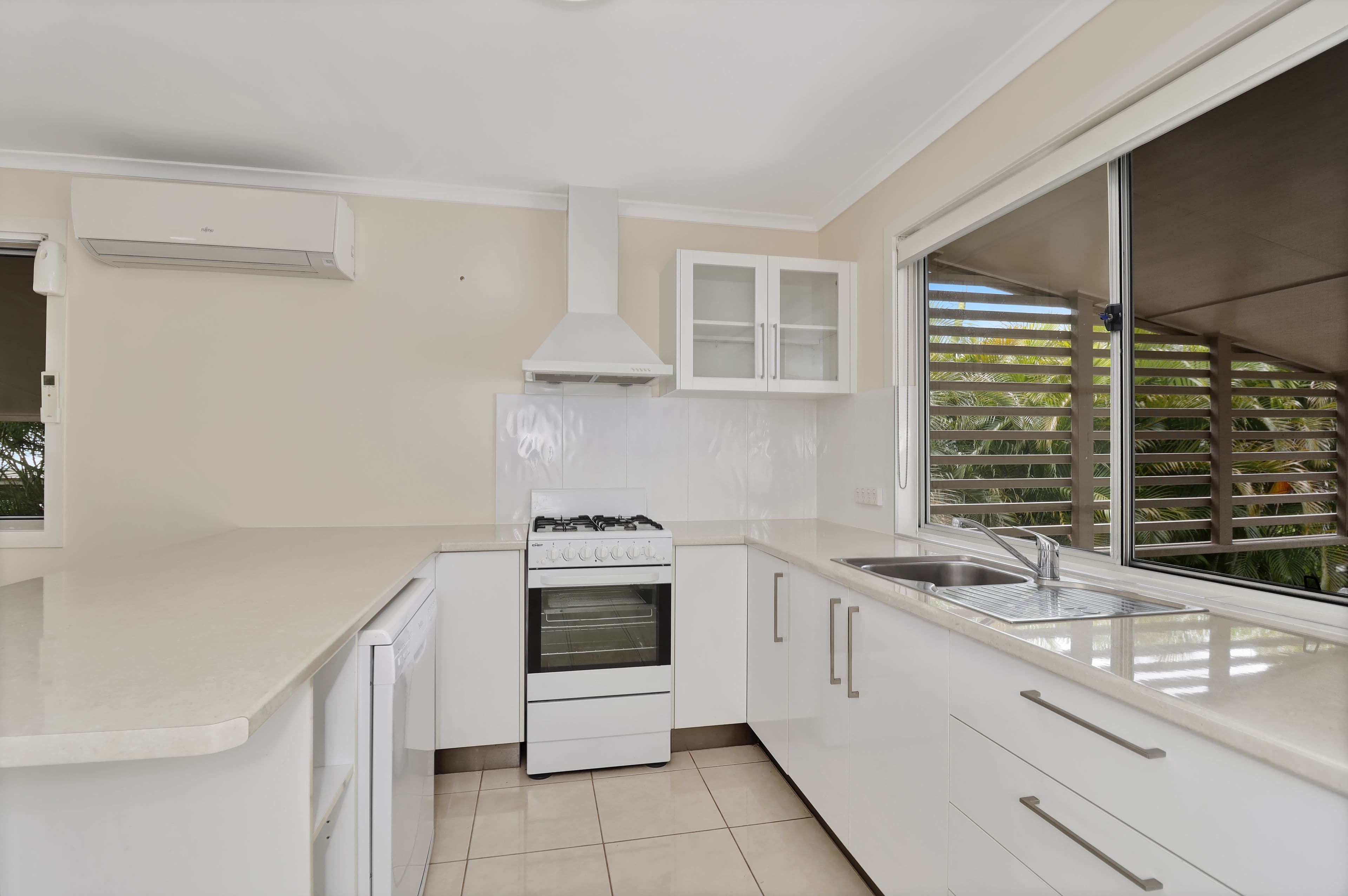 23 Wolfe Street, River Heads QLD 4655, River Heads - Thumbnail 3