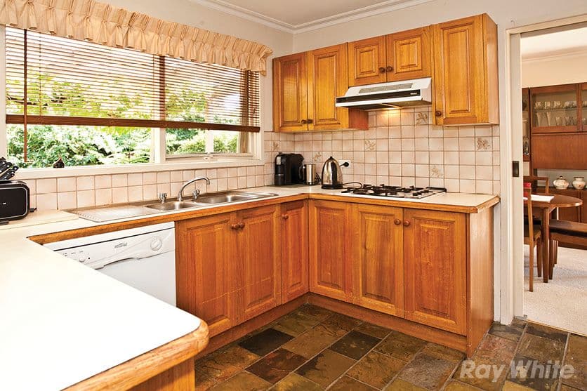 2 The Glade, WHEELERS HILL VIC 3150, Wheelers Hill - Thumbnail 2
