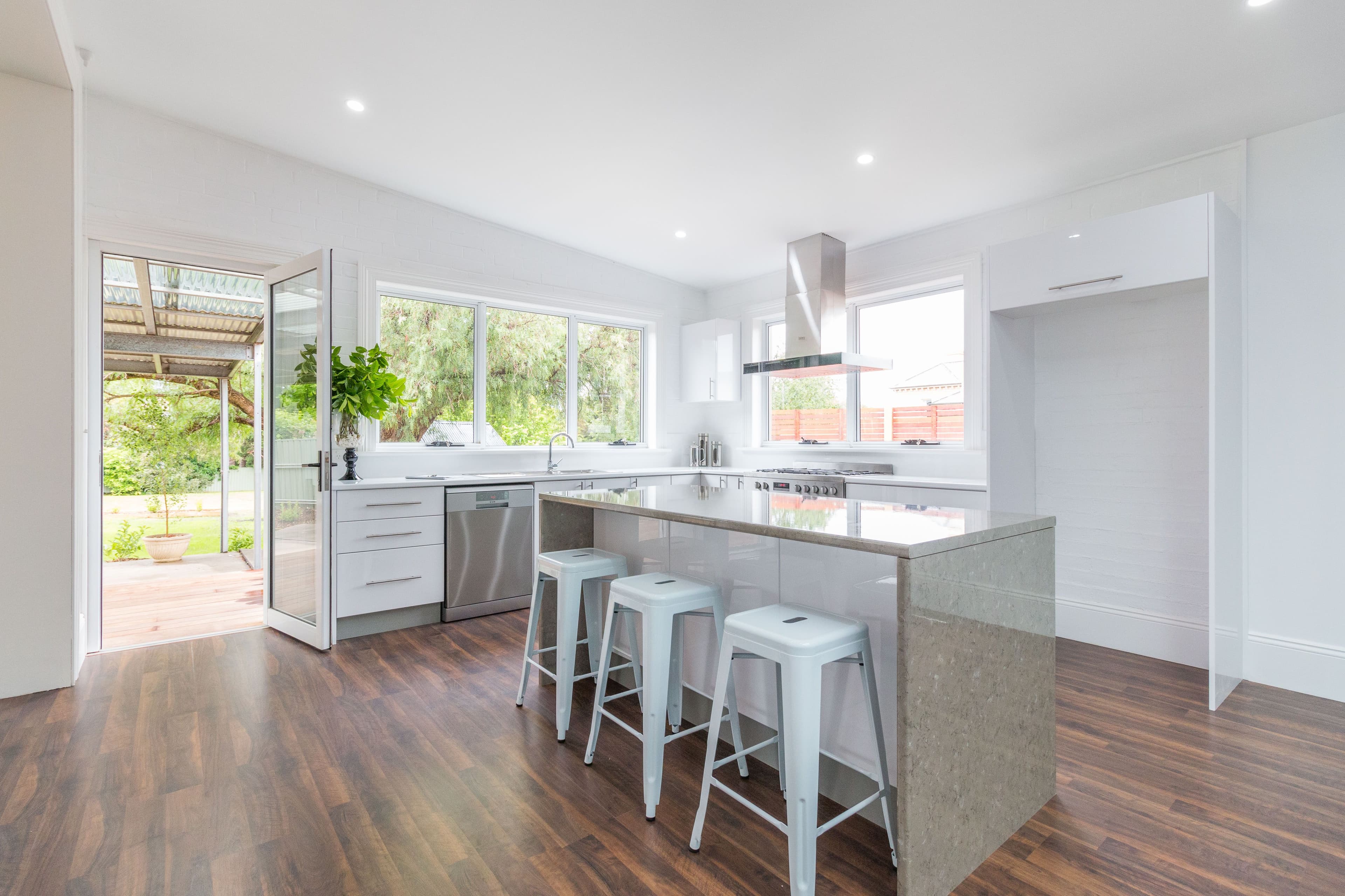 66 Bradley Street, Goulburn - Thumbnail 3