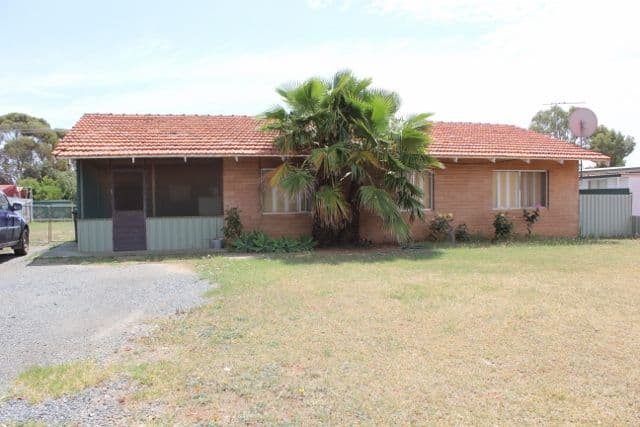 15 Bourne Street, West Tamworth NSW 2340, West Tamworth - Image 1
