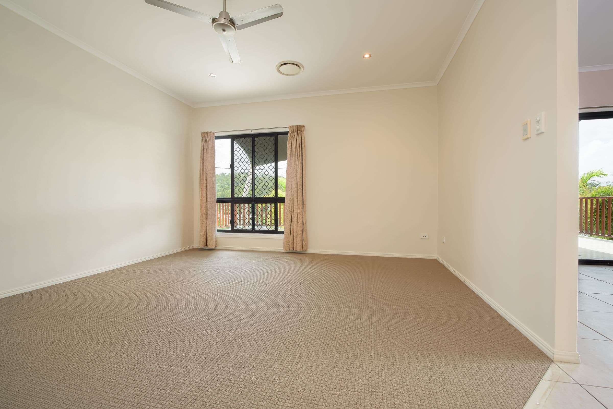 27 Flounder Crescent, Toolooa QLD 4680, Toolooa - Thumbnail 5