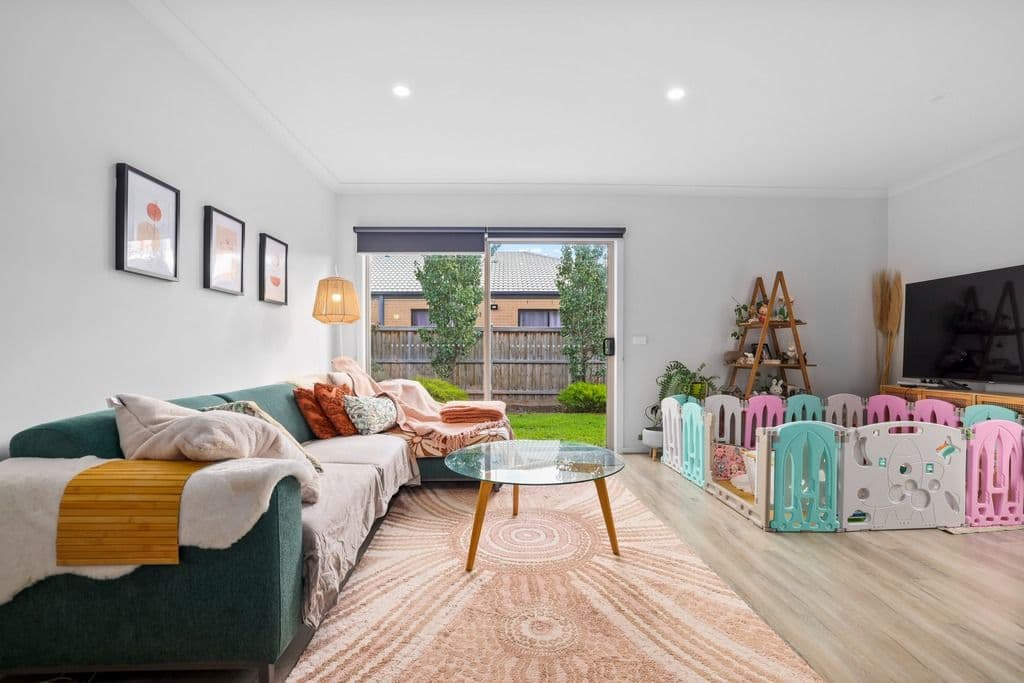 3 Wonderland Road, Werribee VIC 3030, Werribee - Thumbnail 7