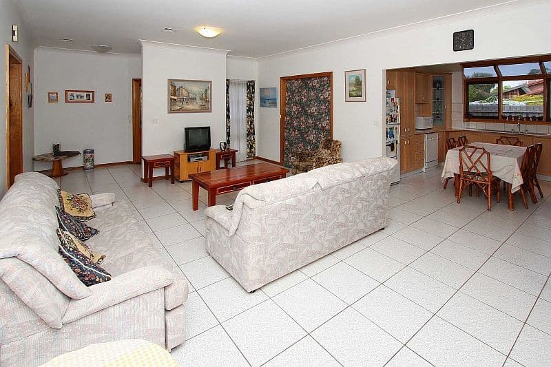 4 Fern Court, MILL PARK VIC 3082, Mill Park - Thumbnail 3