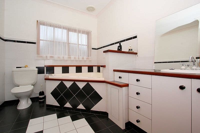 4 Fern Court, MILL PARK VIC 3082, Mill Park - Thumbnail 5