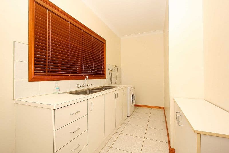 4 Fern Court, MILL PARK VIC 3082, Mill Park - Thumbnail 6