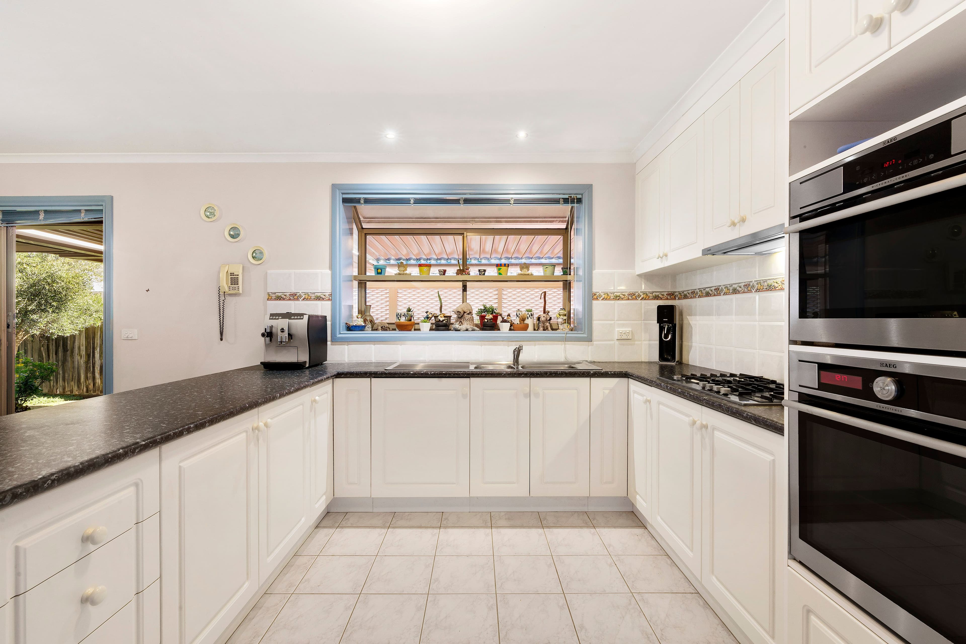 13 Mudo Court, Rowville VIC 3178, Rowville - Thumbnail 2